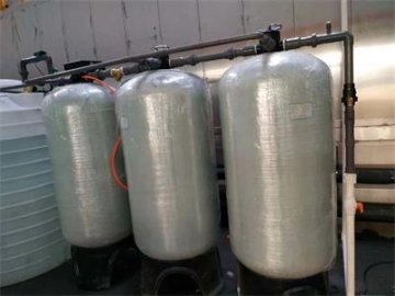 3噸反滲透純水機(jī)的現(xiàn)場(chǎng)安裝完畢